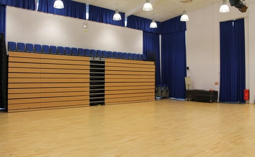 regular_Long_Eaton_-_Main_Hall_2
