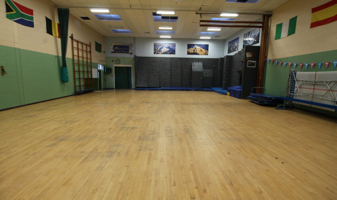 Newsome - Gymnasium (4)