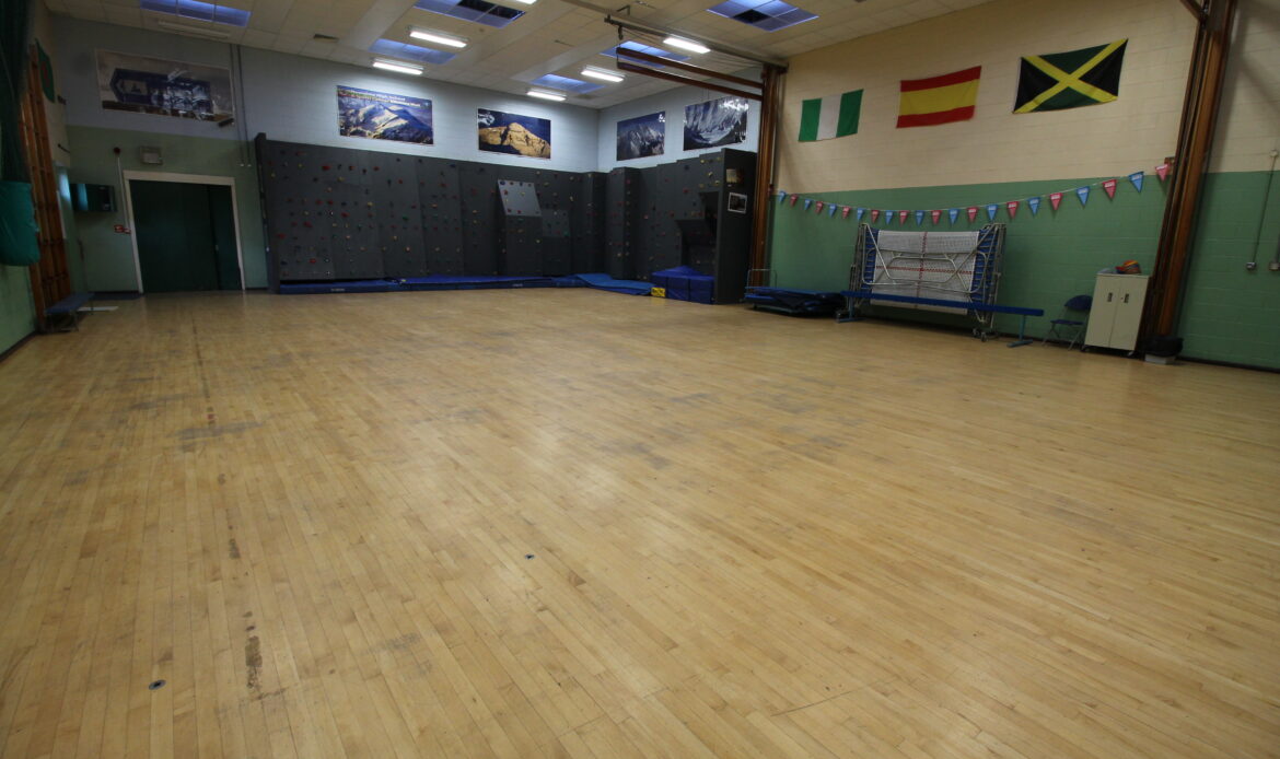 Newsome - Gymnasium (5)
