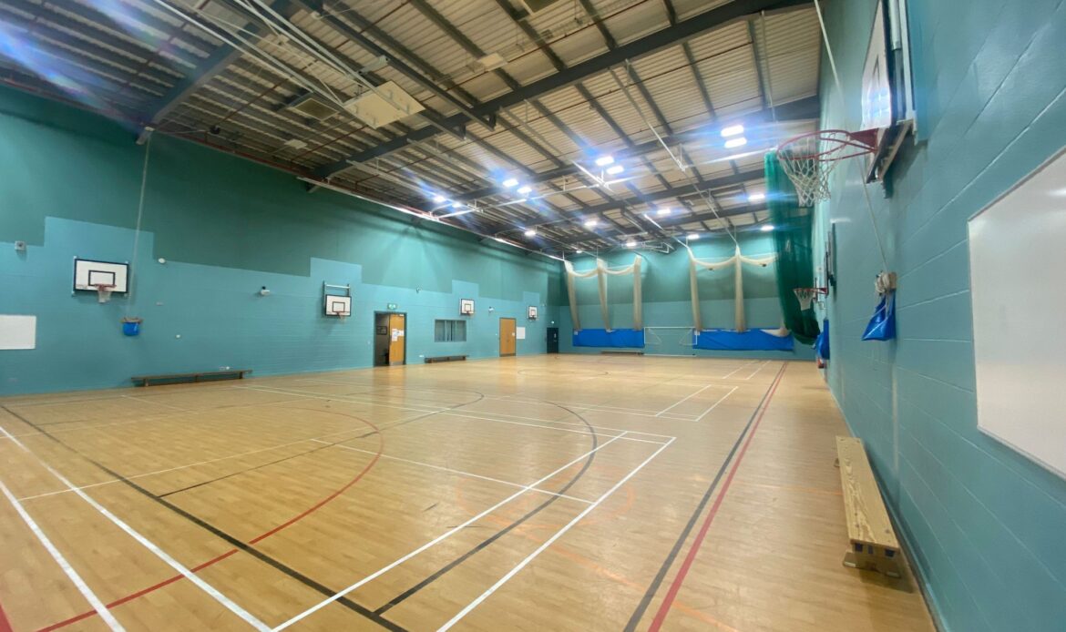SPORTS HALL N2