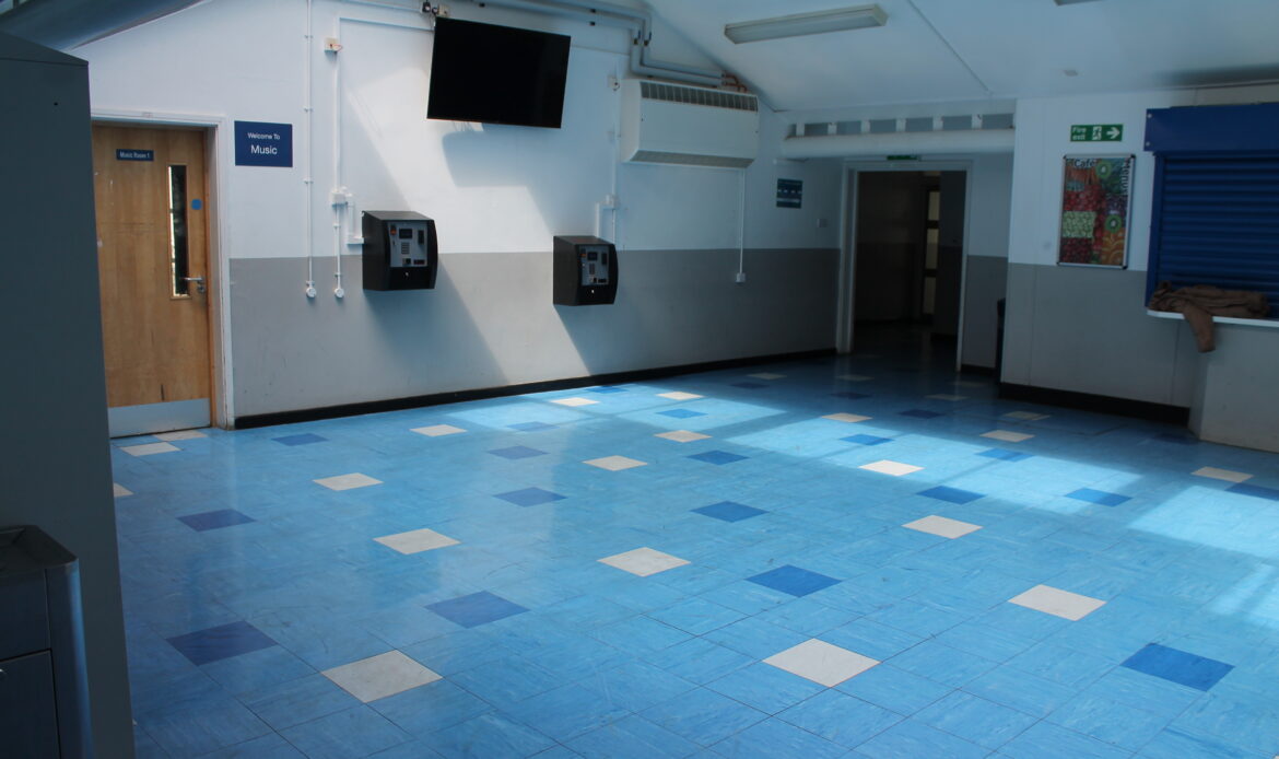 The Chalfonts Community College - Atrium1.2
