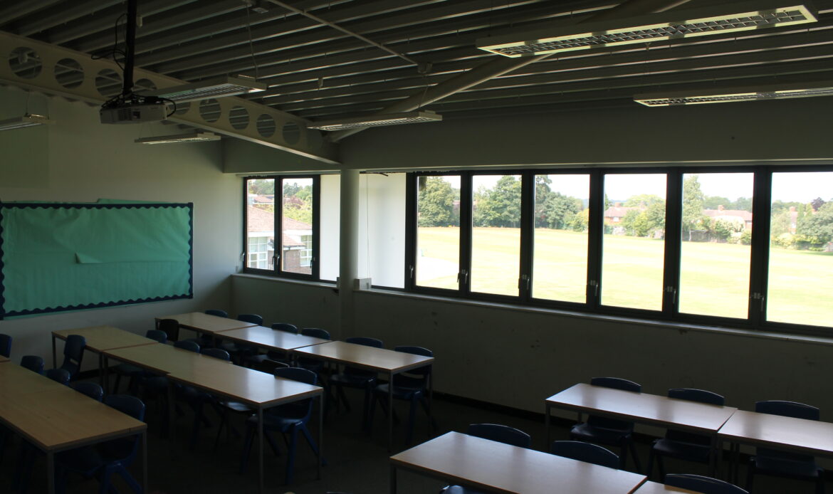 The Chalfonts Community College - Classroom1
